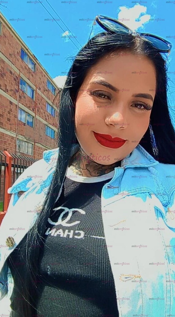 FOTOS DE HERMOSA PELINEGRA, DISPUESTA A COMPLACERTE EN TUS DESEOS SEXUALES