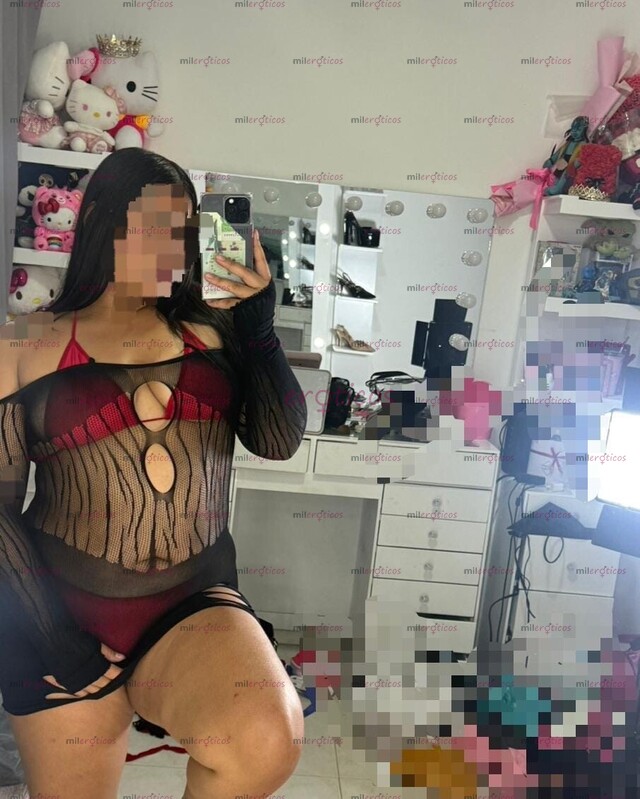 FOTOS DE HERMOSA GORDITA 18 AÑITOS , DE PASADA EN CALI