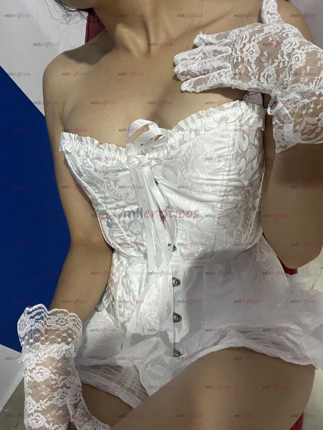 FOTOS DE SENSUAL, ENCANTADORA Y ELEGANTE MUÑEQUITA