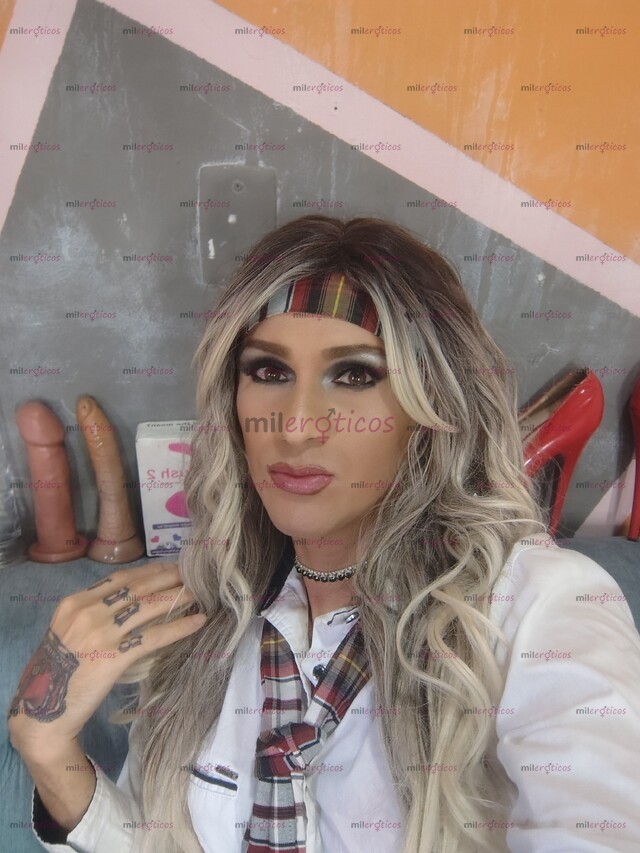 FOTOS DE DANIELA ..... SOY UNA CHICA VERGONA Y MUY COMPLACIENTE