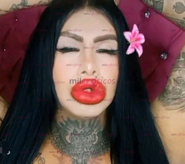 FOTOS DE MORENA CULO GIGANTE LABIOS GIGANTES TATUADA