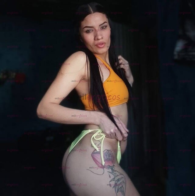 FOTOS DE SEXY ,DELGADA, PELINEGRA DISPUESTA A COMPLACER TUS FANTASÍAS
