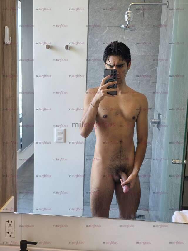 FOTOS DE GABRIEL JOVEN 22 AÑOS BIEN DOTADO NUEVO POR LA ZONA