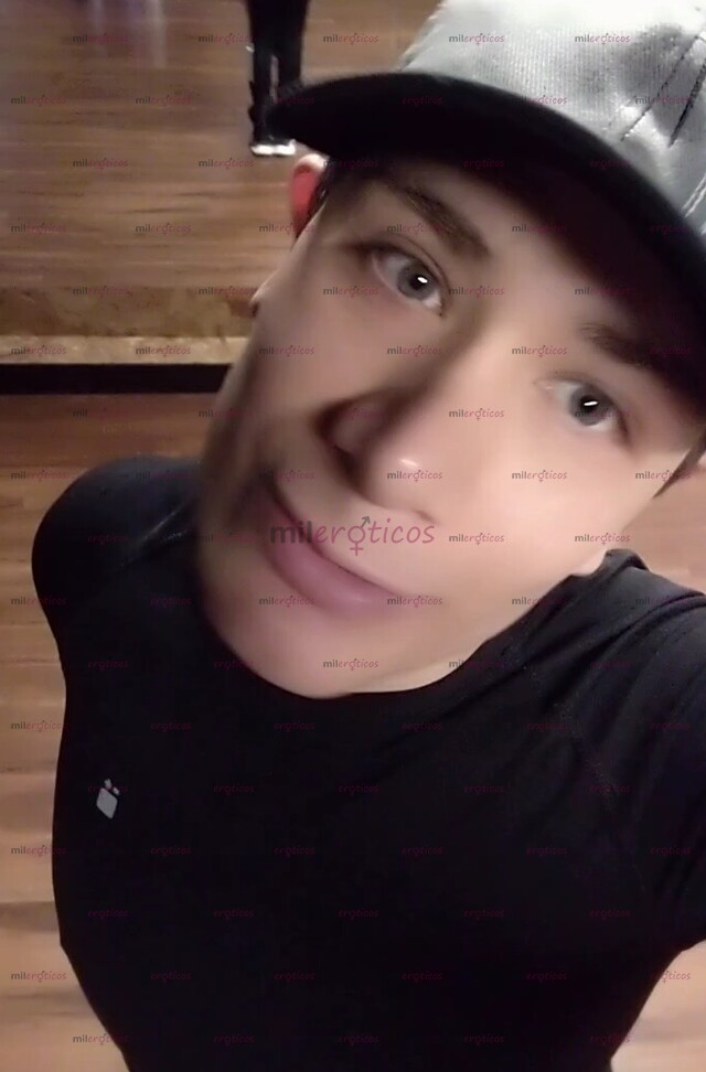 FOTOS DE HOLA HOLA! AQUÍ NENE NALGÓN MUY PERO MUY CACHONDO