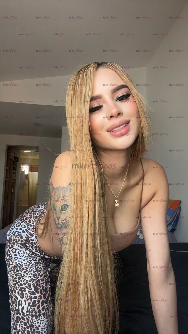 FOTOS DE HERMOSA BARBIE PETTIT, JOVENCITA 21 AÑITOS REALES