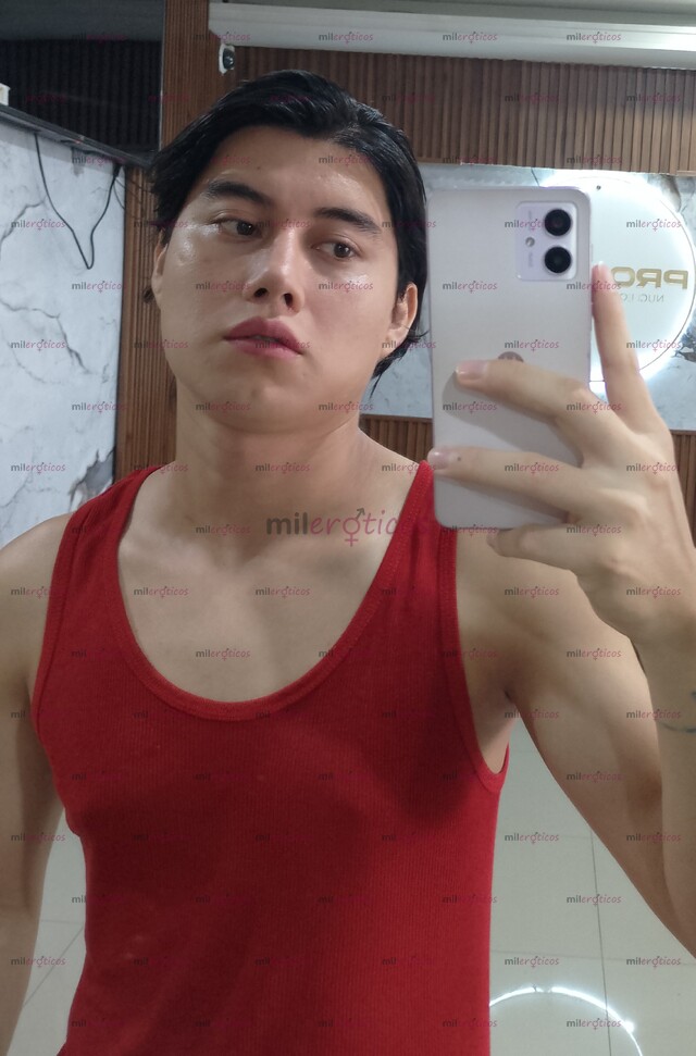 FOTOS DE TWINK JOVENCITO LAMPIÑO BUENA VERGA Y BUEN CULO LEE LA INFO GRACIAS