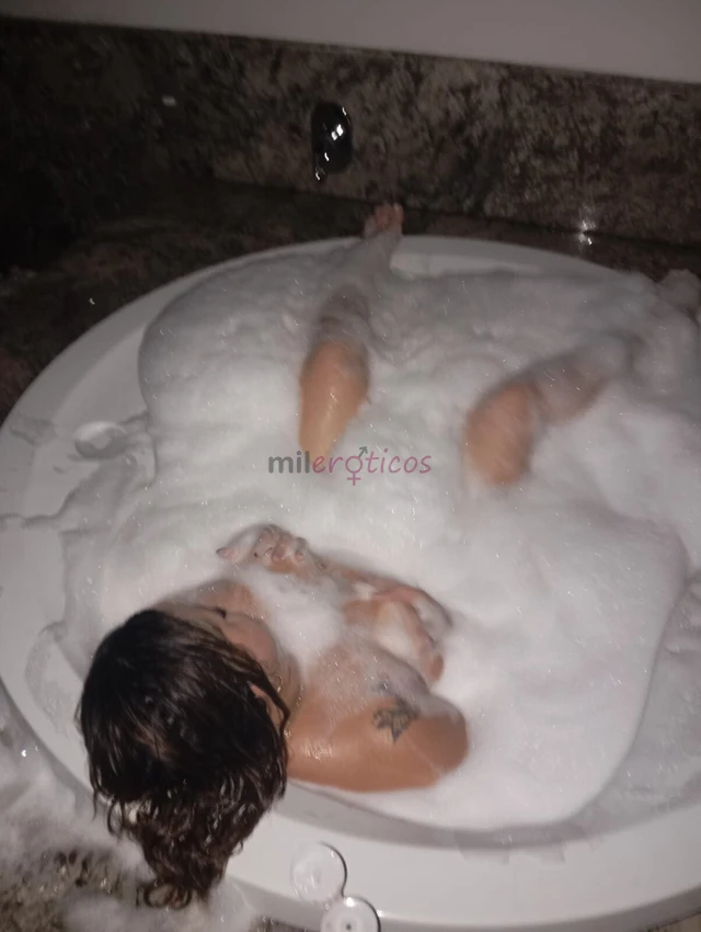 Faco atendimento domiciliar e todos os estados vamos se delicia irei realizar todos os desejos sou acompanhante faco um sexo gostoso tenho video fazen...