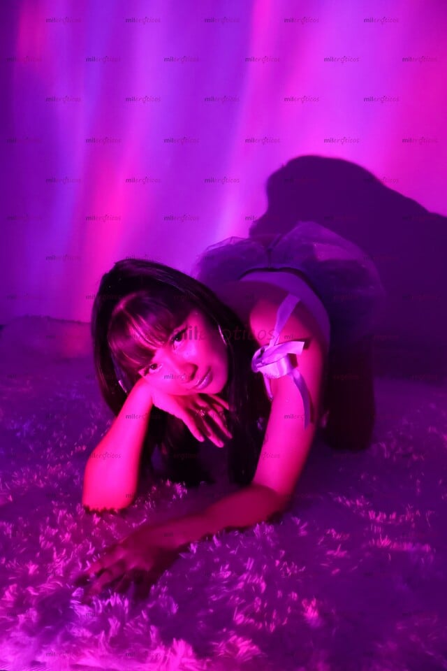 FOTOS DE MODELO DE ONLYFANS DISPONIBLE PARA COMPLACER TODAS TUS FANTASIAS