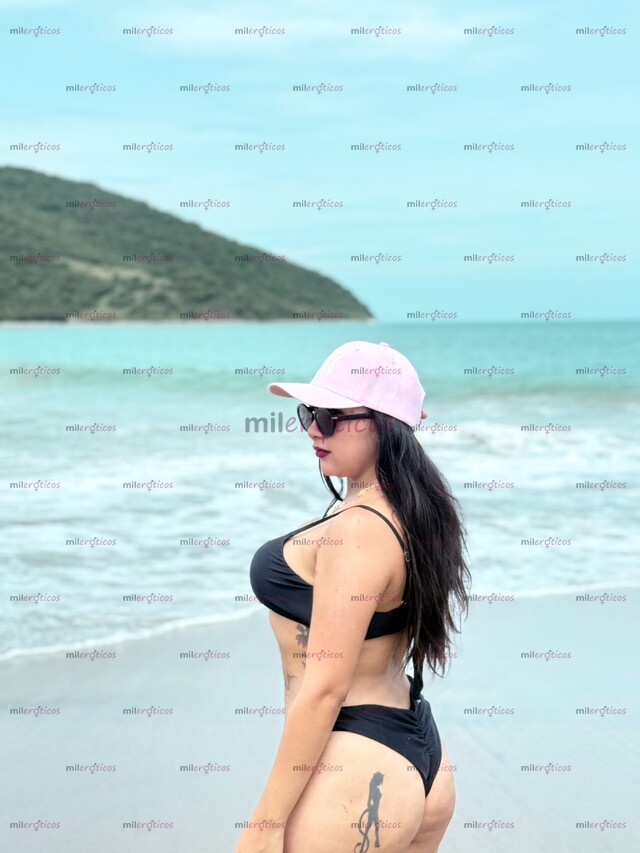 FOTOS DE MODELO DE ONLYFANS DISPONIBLE PARA COMPLACER TODAS TUS FANTASIAS