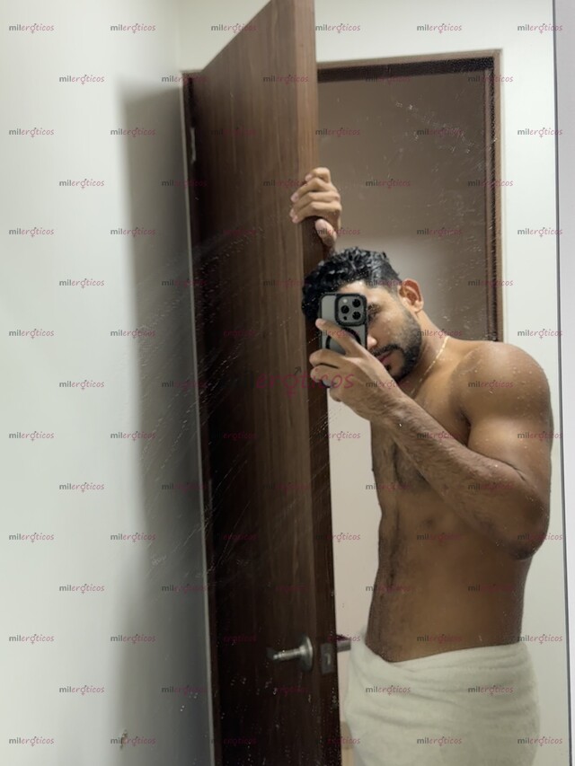 FOTOS DE JOVEN, VENEZOLANO 24 AÑOS DOTADO, VARONIL, DIVERTIDO CON LUGAR