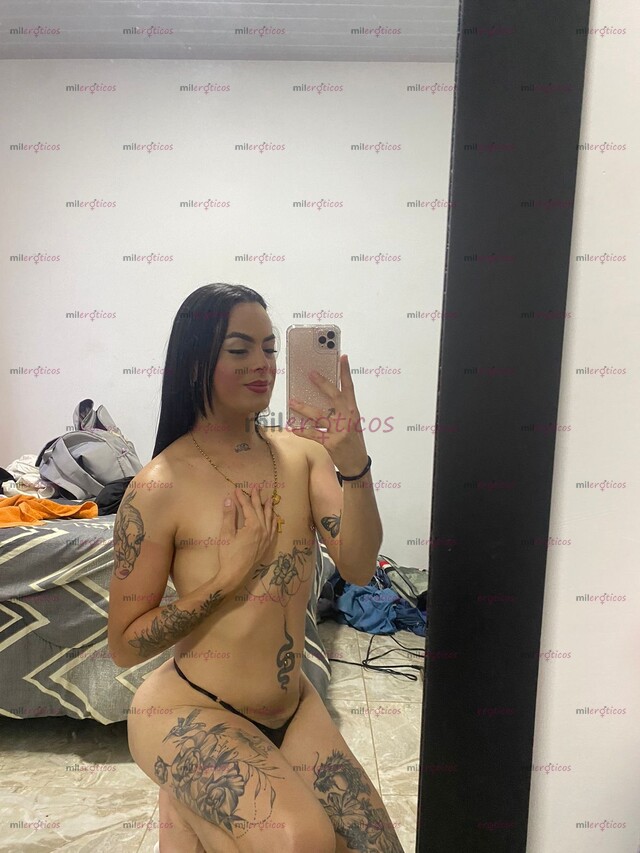 FOTOS DE CHICA TRANS MUY CALIENTE, NALGONA Y DOTADA
