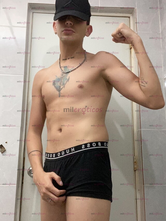 FOTOS DE JOVEN GIGOLO DISPONIBLE A CUMPLIR TUS FANTASÍAS LLÁMAME NO TE ARREPENTIRÁS