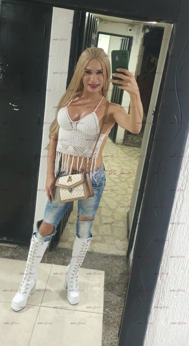 FOTOS DE KATHERINE, COSTEÑA VERGONA EN TU CIUDAD... EL MORBO ME BROTA POR LOS POROS.
