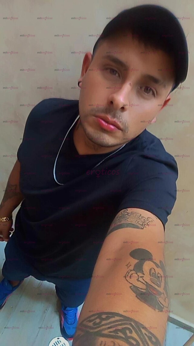 FOTOS DE PROMOCIÓN CHACAL,MASCULINO CON UNA VERGA LLENA DE LECHE Y BUENA ERECCION