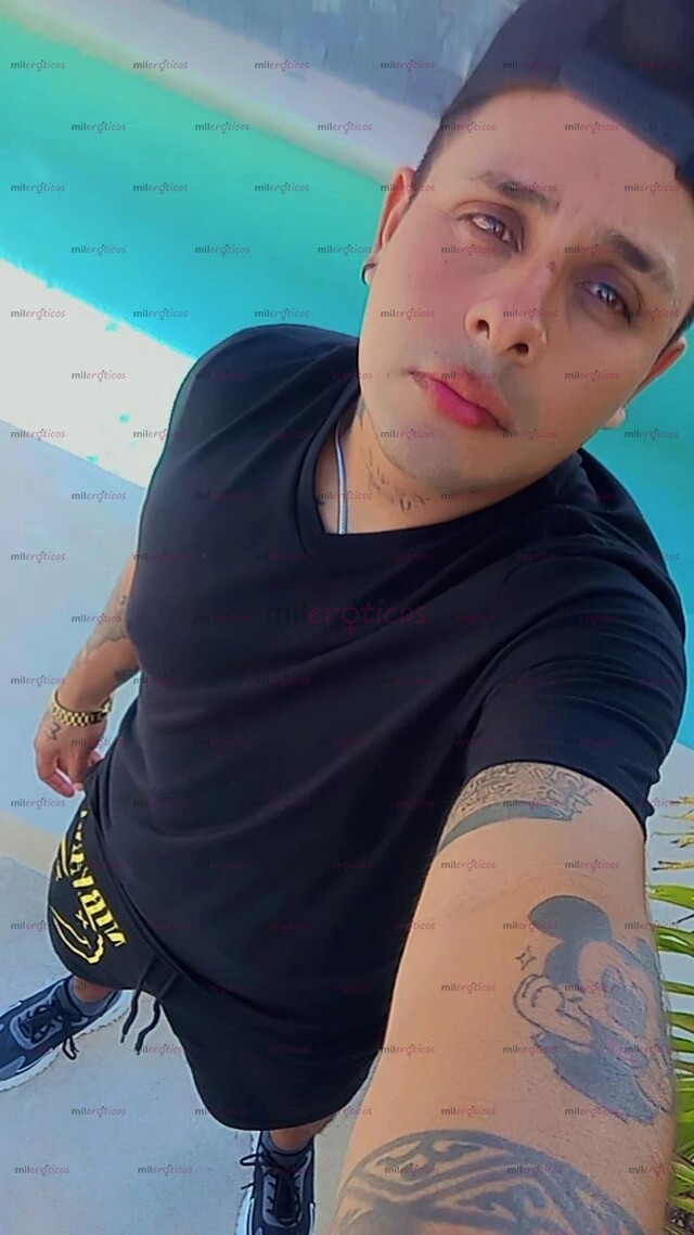 FOTOS DE PROMOCIÓN CHACAL,MASCULINO CON UNA VERGA LLENA DE LECHE Y BUENA ERECCION