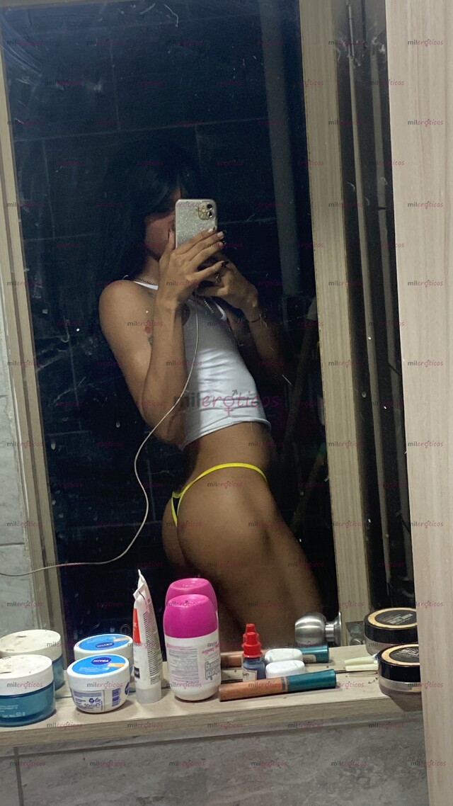 FOTOS DE HOLA AMOR, SOY KYLIE. CHICA LINDA Y DELGADA