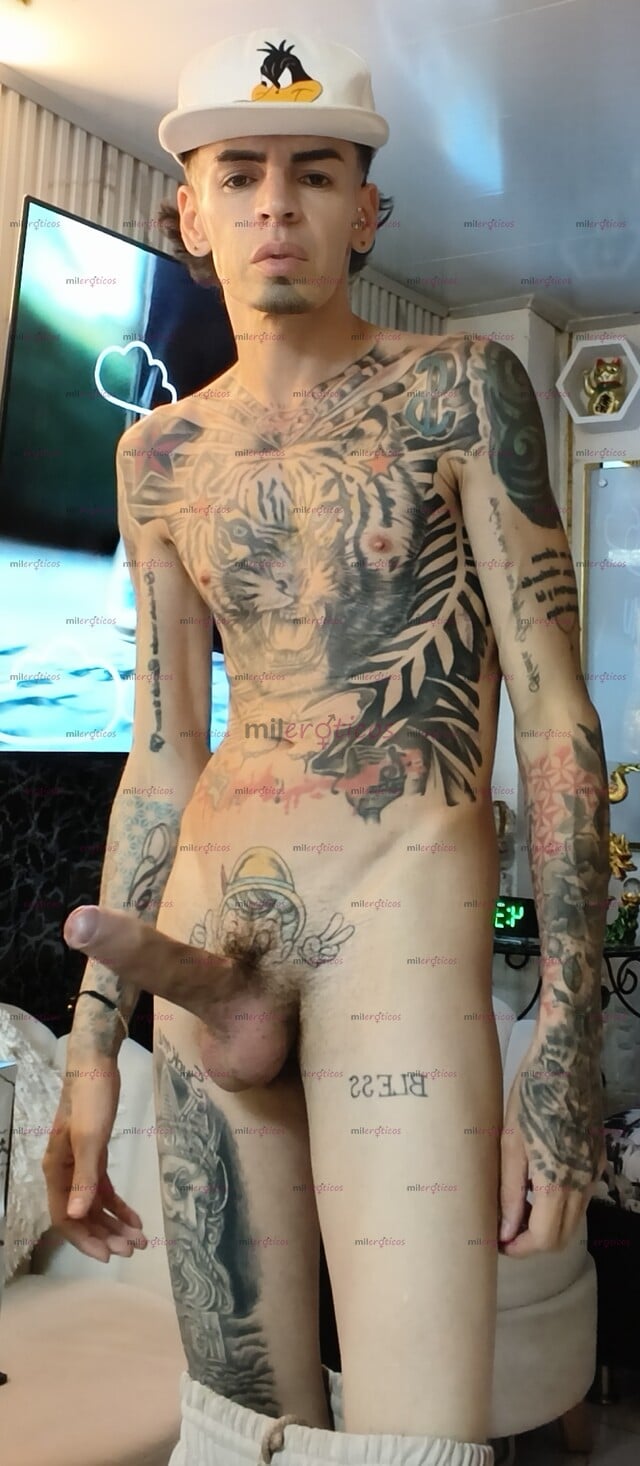 FOTOS DE FLACO ACTIVO BLANCO TATUADO MORBOSO FETICHERO