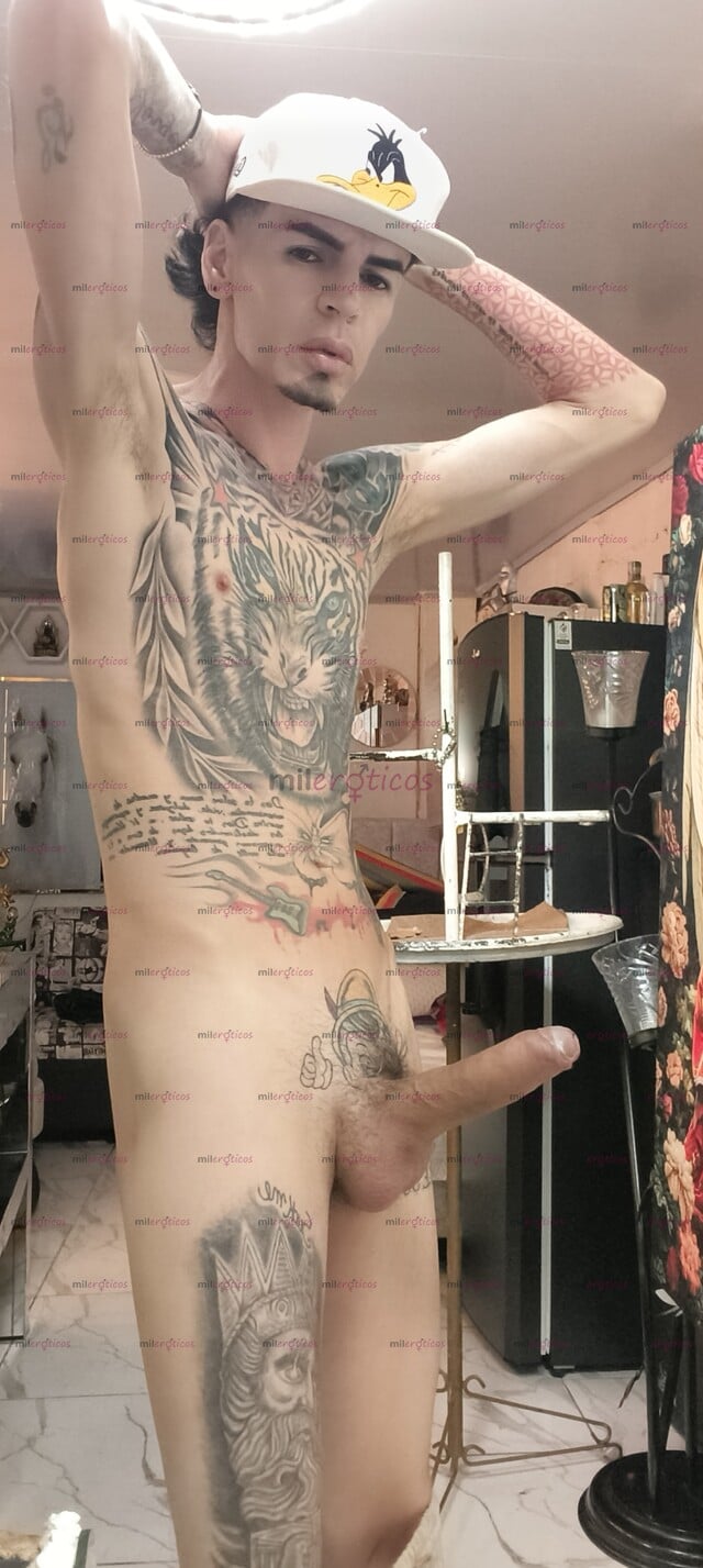 FOTOS DE FLACO ACTIVO BLANCO TATUADO MORBOSO FETICHERO