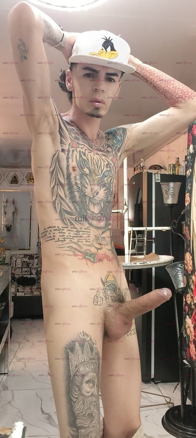 FOTOS DE FLACO ACTIVO BLANCO TATUADO MORBOSO FETICHERO
