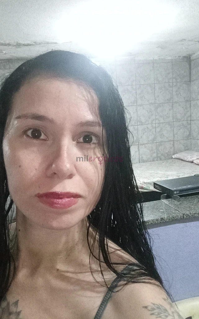 Sou a a venus lux modelo camgirl e dominatrix especialista em dominacao bdsm e fetiches trabalho com o mundo fetichistas ha 9 anos te espero para mais...