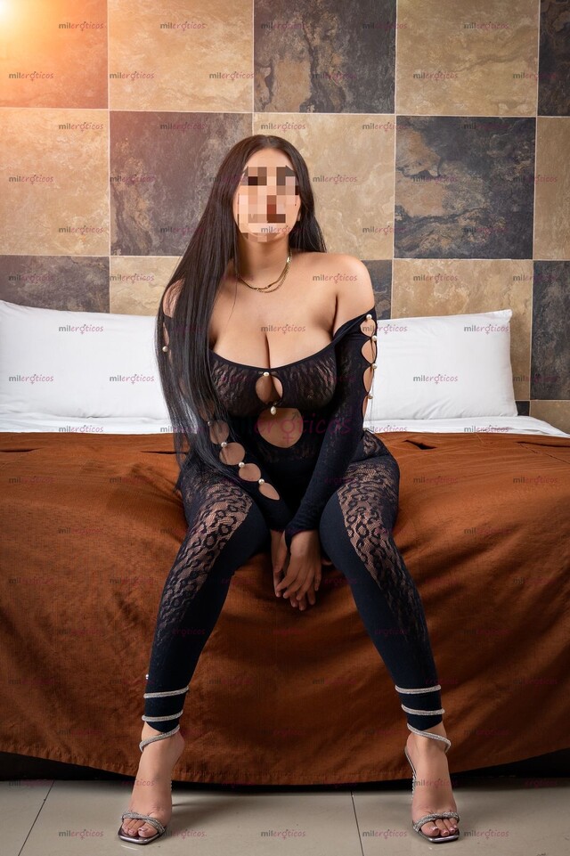 FOTOS DE HERMOSA CHICA CHICHONA JOVEN EN TU CIUDAD