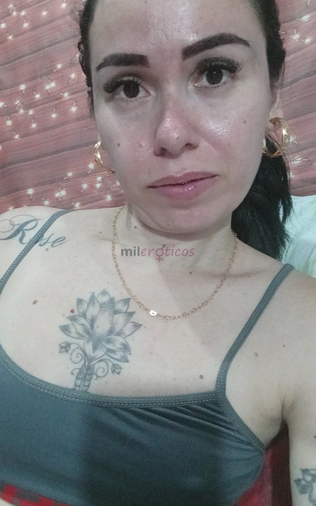 Sou a a venus lux modelo camgirl e dominatrix especialista em dominacao bdsm e fetiches trabalho com o mundo fetichistas ha 9 anos te espero para mais...