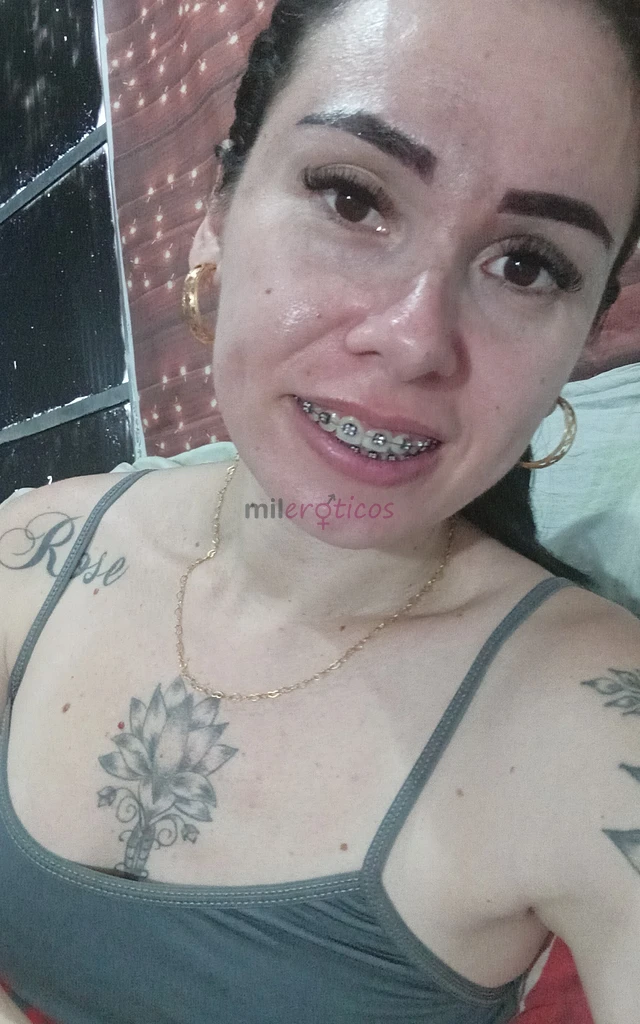 Sou a a venus lux modelo camgirl e dominatrix especialista em dominacao bdsm e fetiches trabalho com o mundo fetichistas ha 9 anos te espero para mais...