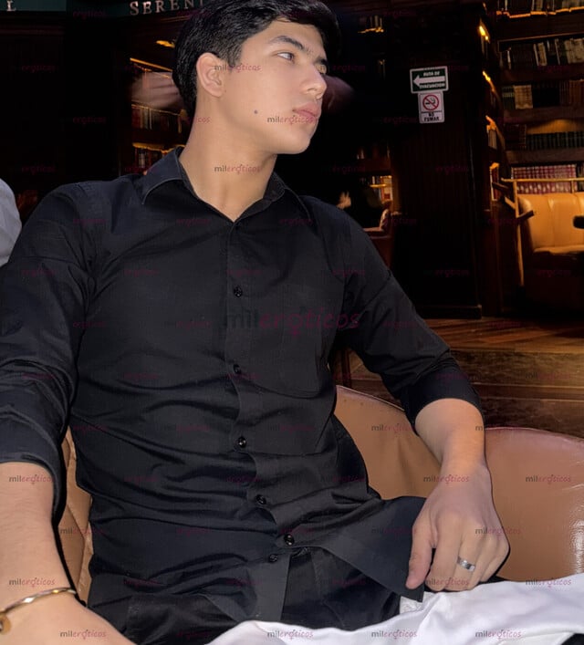 FOTOS DE ANDER UN NIÑO DE 18 AÑITOS SÚPER GUAPO Y VERGON
