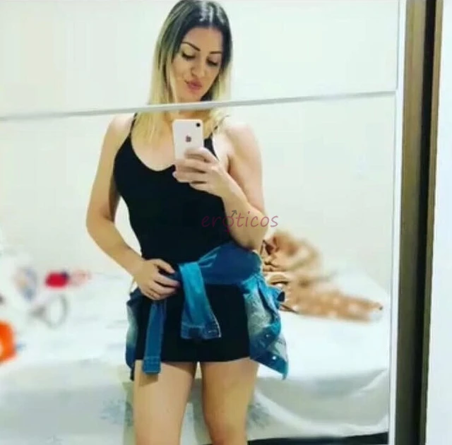 Ola meus queridos estou aqui para te convidar a vir me conhecer um pouquinho melhor faco chamadas de video vendo conteudo entre outros sou nova por aq...