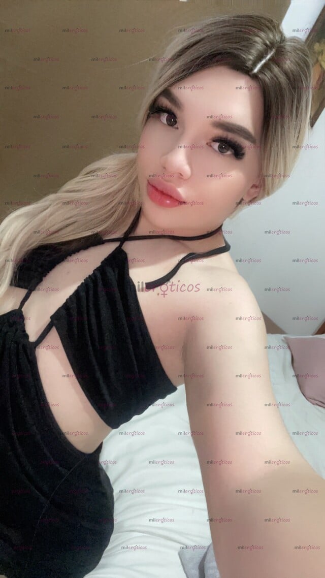 FOTOS DE NENITA TRANS PAISA DE 18 AÑOS, CON UN CULO DELICIOSO Y UNA VERGA ROSADITA