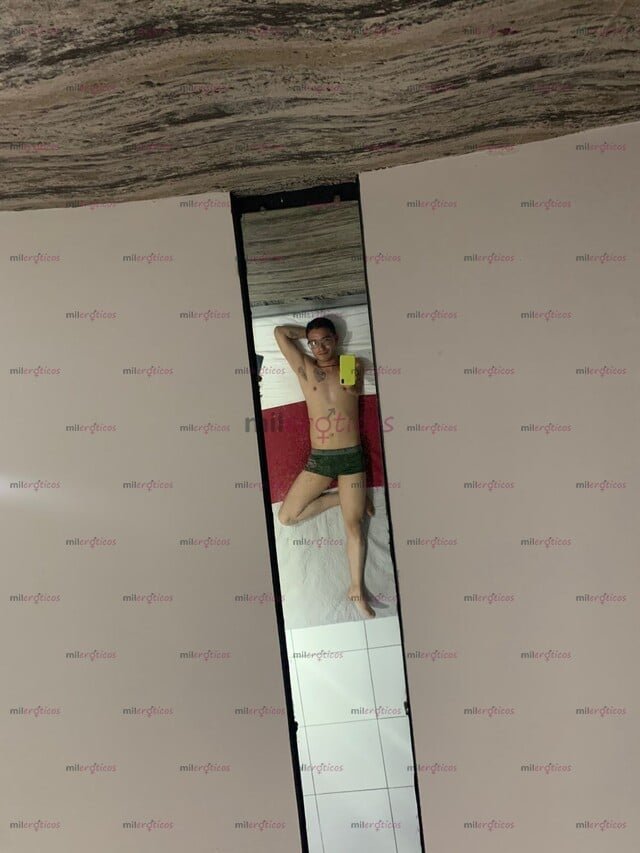 FOTOS DE QUIERES UNA EXPERIENCIA DELICIOSA Y RICA AQUI ESTOY PARA TI