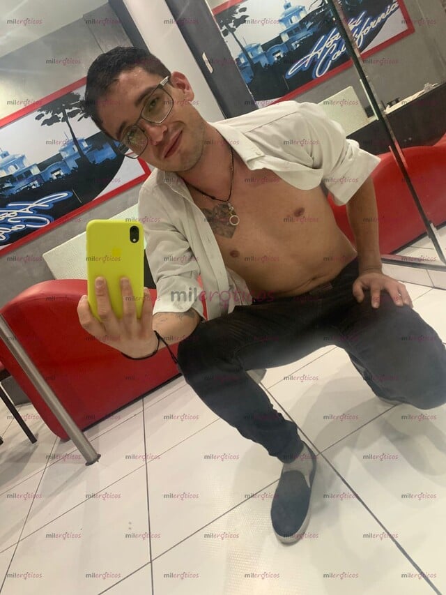 FOTOS DE QUIERES UNA EXPERIENCIA DELICIOSA Y RICA AQUI ESTOY PARA TI
