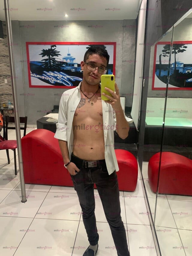 FOTOS DE QUIERES UNA EXPERIENCIA DELICIOSA Y RICA AQUI ESTOY PARA TI