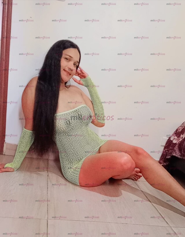 FOTOS DE 50 RATOS DESCOMPLICADA POLLITA ESTEFANI VEN DEJATE CONSENTIR ME GUSTA LA VERGA