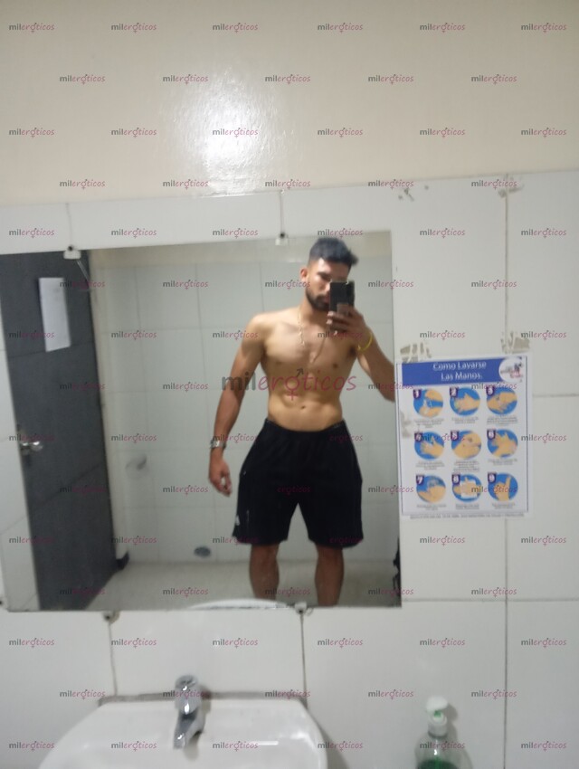 FOTOS DE BUSCO MUJER MADURA O SUGAR MOMMY QUE ME AYUDE ECONÓMICAMENTE A CAMBIO DE COMPAÑÍ