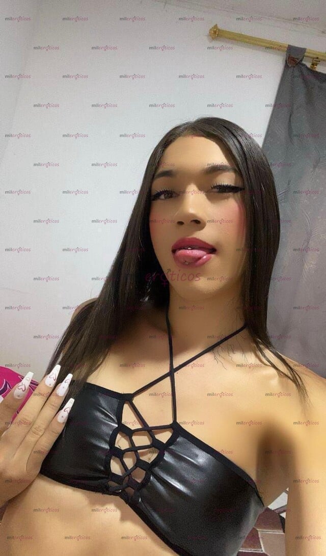 FOTOS DE POR PRIMERA VEZ FLAQUITA ARRECHA Y APRETADITA CON GANAS DE MUCHA VERGA
