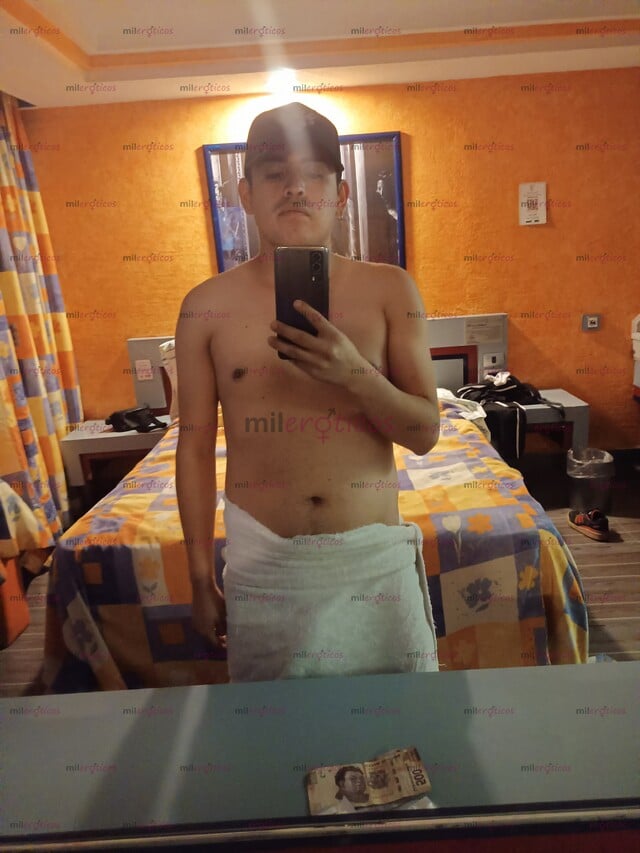 FOTOS DE CESAR RECIEN LLEGADO CON MUCHAS GANAS DE DIVERSIÓN EDUCADO Y CALIENTE