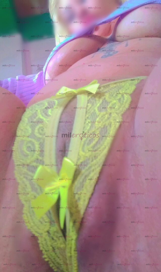 FOTOS DE ROLITA CON HERMOSOS SENOS DISPUESTA COMPLACIENTE