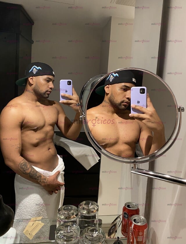 FOTOS DE ACTIVO MORENO MASCULINO DOMINANTE LECHERO
