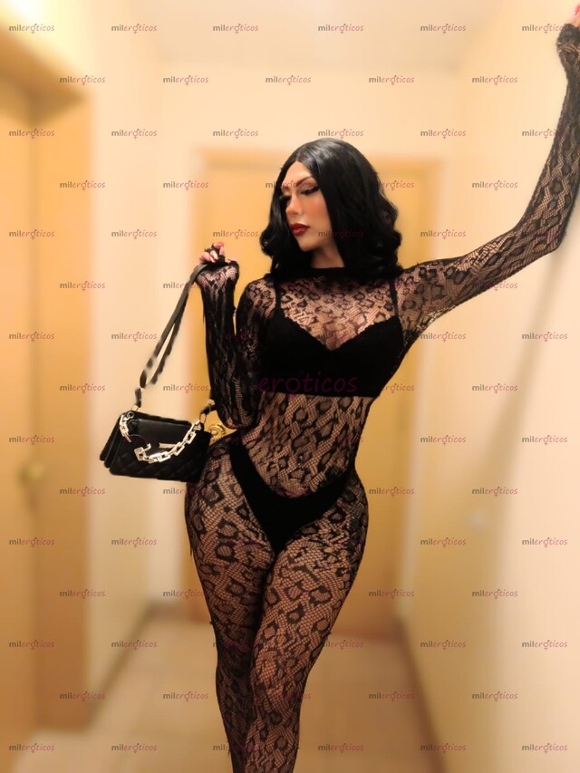 FOTOS DE HERMOSA CHICA TRANS FEMENINA Y COMPLACIENTE