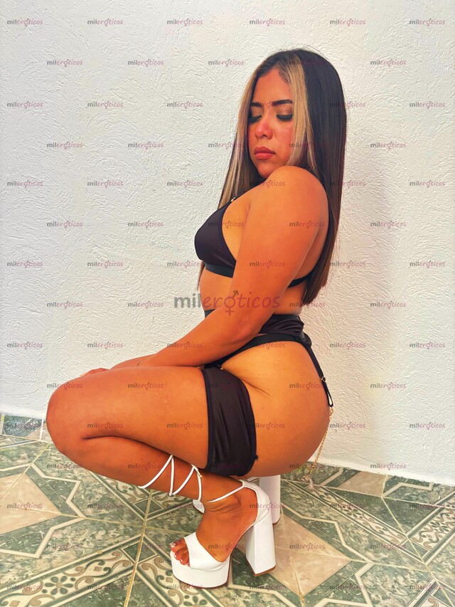 FOTOS DE RICA MORENA CALIENTE CON CUCA APRETADA Y MOJADA