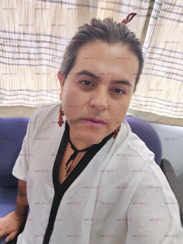 FOTOS DE CHICA TRANS DANDO ORALES, FAJE Y EROTISMO