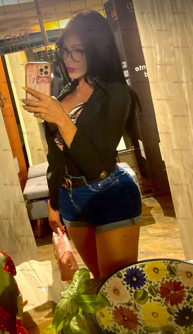 FOTOS DE AURORA DISPONIBLE CON APTO PRIVADO 3138675757