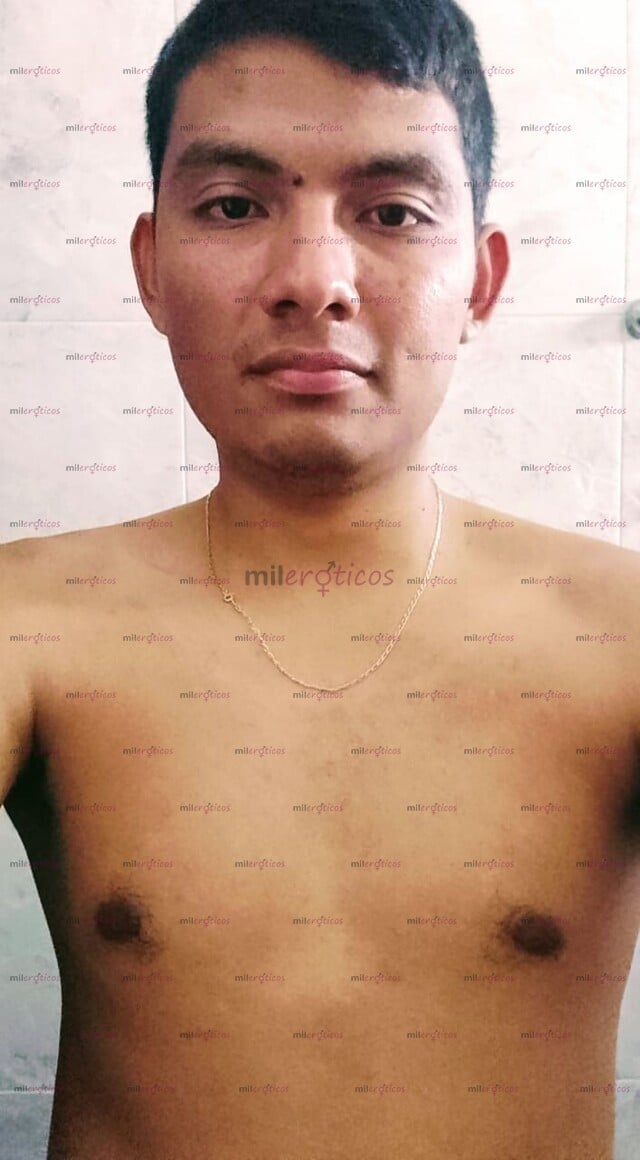 FOTOS DE JOVEN MORENO, COMPLACIENTE, EDUCADO Y FORMAL VAMOS HACER TRAVESURAS EN LA CAMA