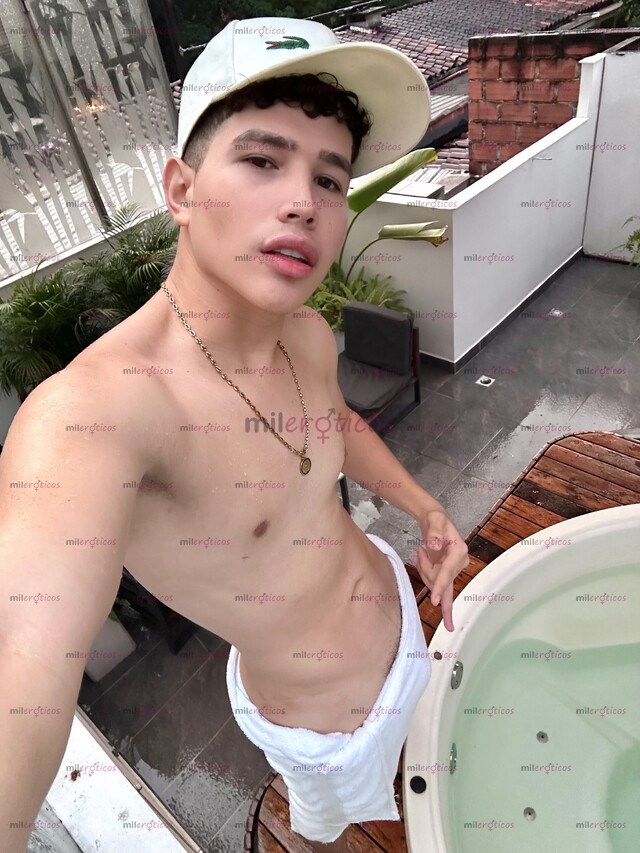 FOTOS DE UNIVERSITARIO VERGON LECHERO 23CM ACTIVO SIN ROLLOS CONTENIDO VIDEO LLAMADA