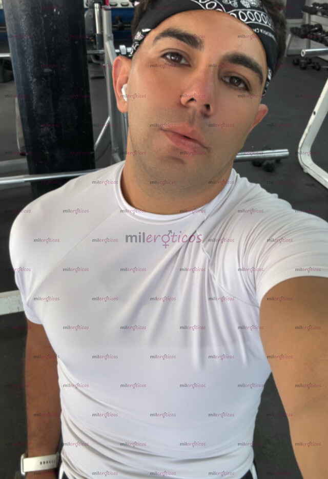 FOTOS DE R DE REGRESO QUIERE VER CÓMO SE COJEN A TU ESPOSA O TE GUSTA Q SIENTA DOS VERGAS