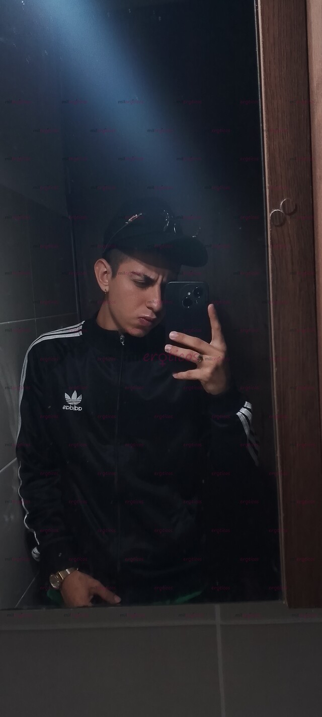 FOTOS DE ACTIVO MORBOSO, CALIENTE, DISPUESTO A COMPLACER TODAS SUS FANTASÍAS