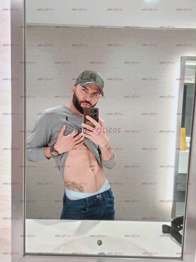 FOTOS DE NUEVO, COLOMBIANO CON 20CM DE VERGA, FLACO, LECHERO, GUAPO,