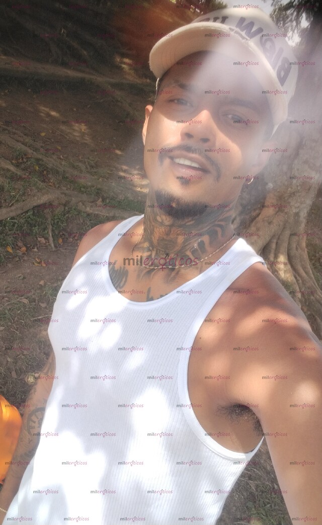 FOTOS DE NEGRO LECHERO VERGA PELUDA COMPLACIENTE MENTE ABIERTA