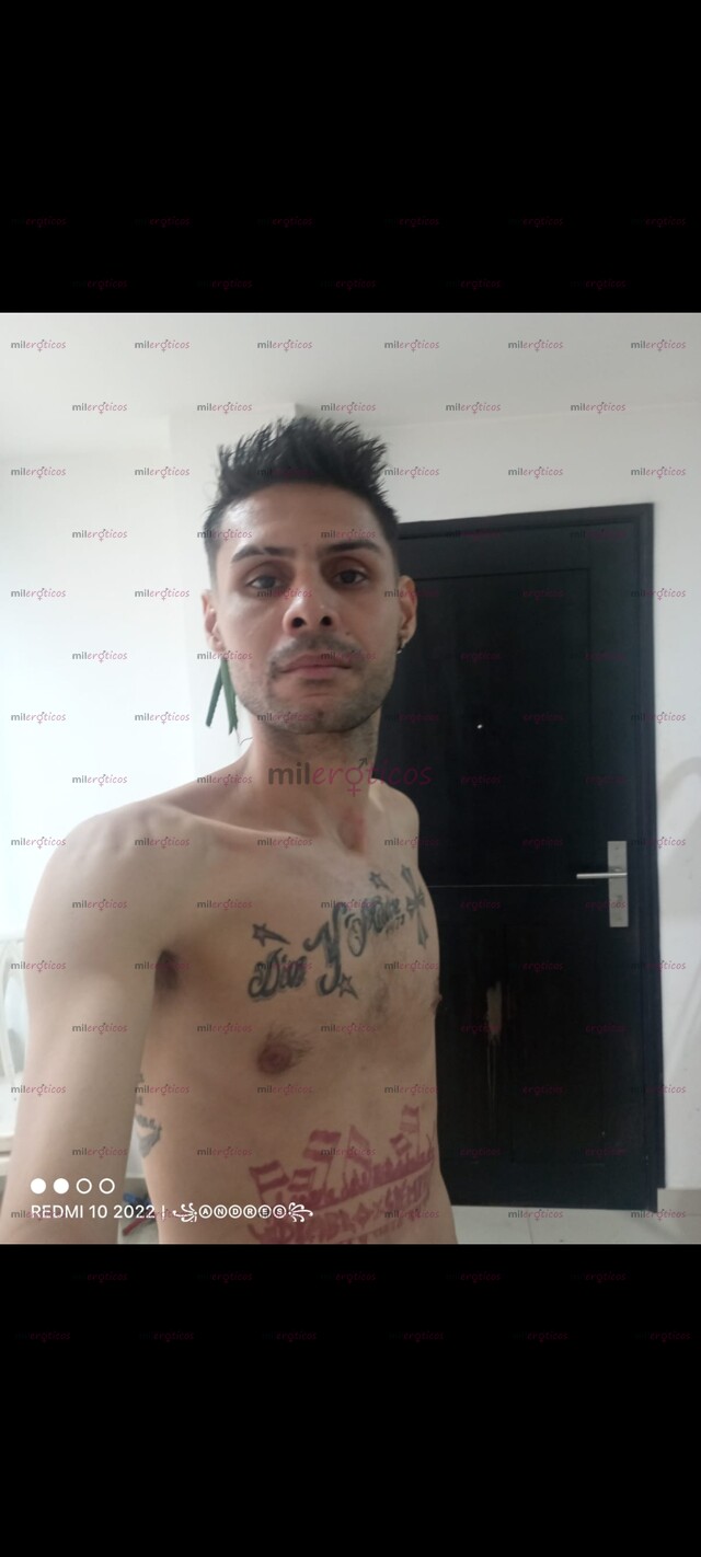 FOTOS DE ESCORT DOTADO DISPONIBLE EN TU CIUDAD PARA DARTE EL MEJOR PLACER